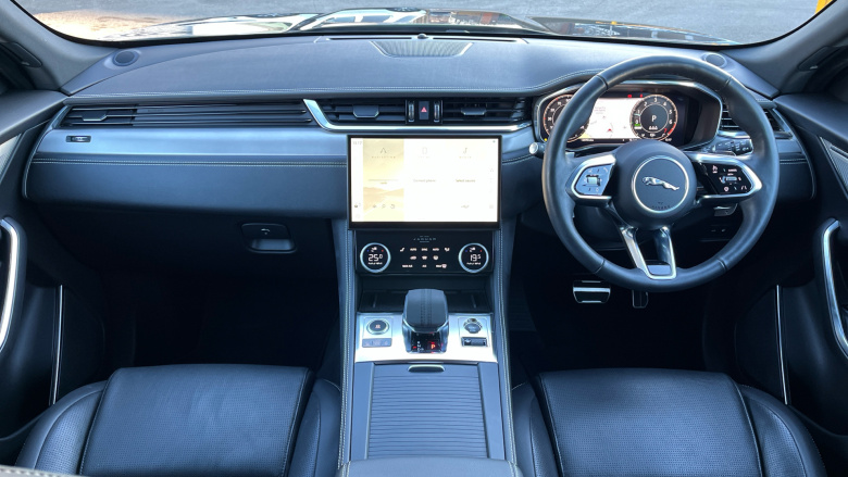 Jaguar F-Pace 2.0 P400e R-Dynamic SE Black 5dr Auto AWD Estate